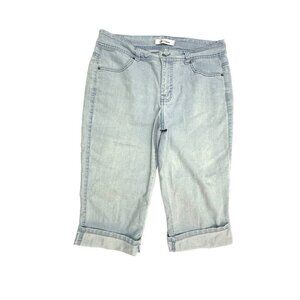Croft & Barrow Cuffed Capri Women's size 12 Light Wash Blue Denim Jeans